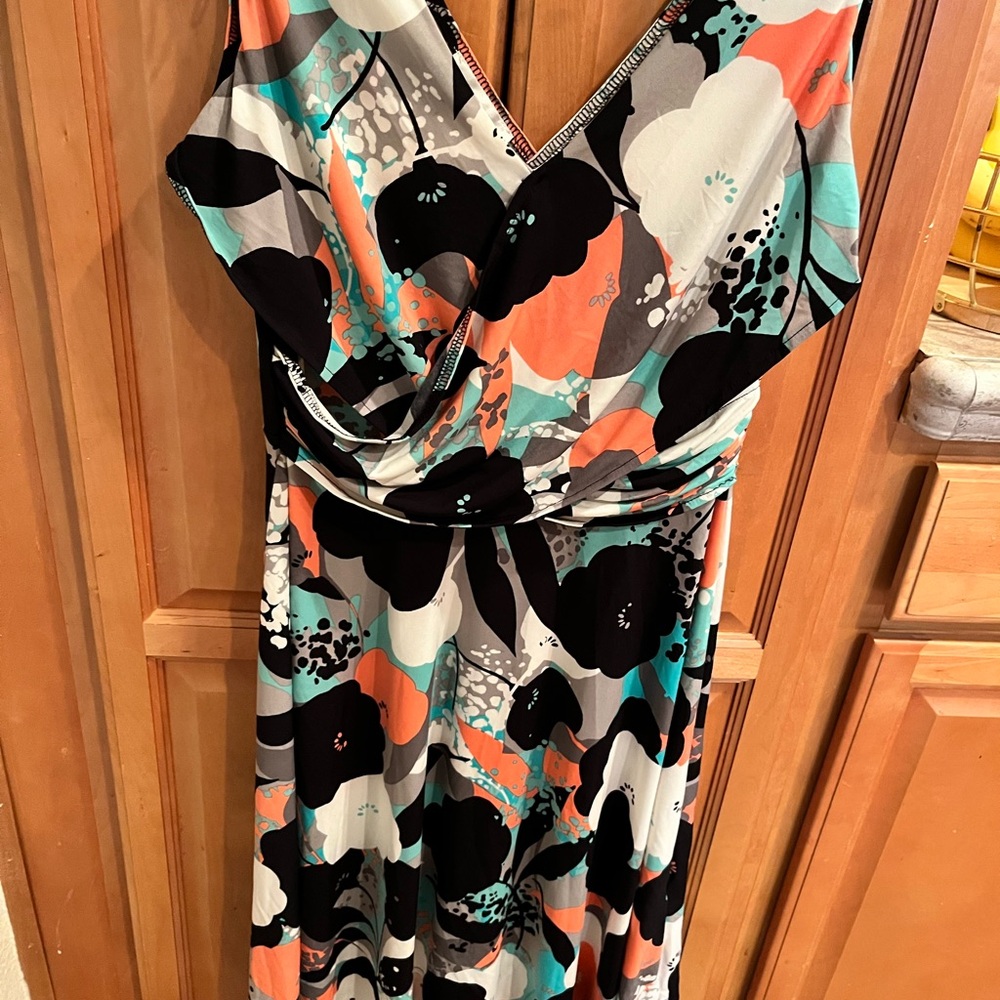London Times Multicolor Floral Midi Dress